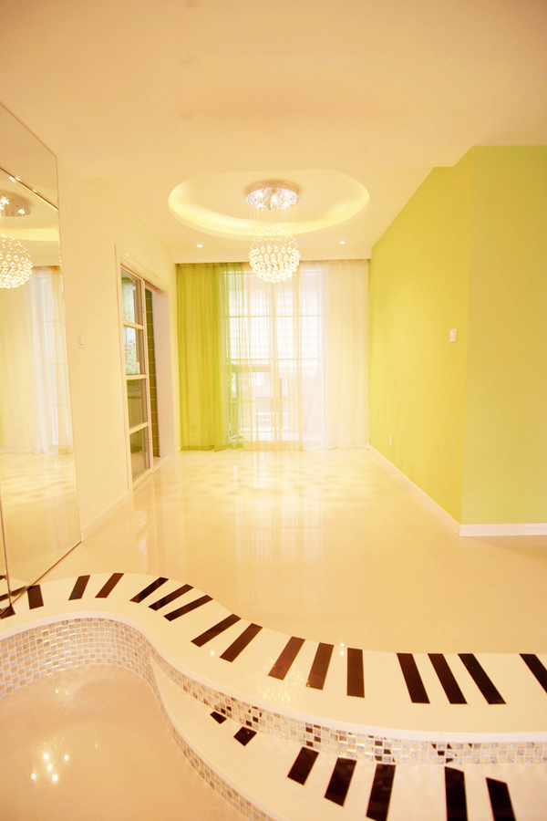 87平多彩小錯層個性琴鍵臺階(1)