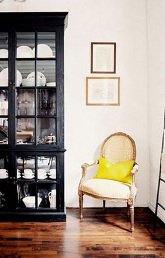 8����ɫľ�ذ������`��