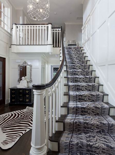 ���Ų��׵İ�ɫ���|(zh��)��Ԣ(��)