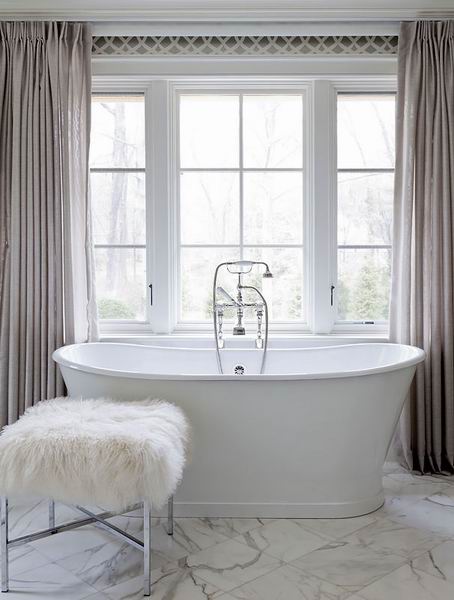 ���Ų��׵İ�ɫ���|��Ԣ(��)