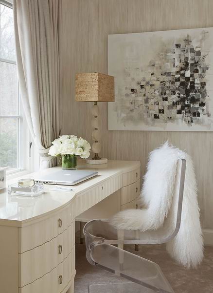 ���Ų��׵İ�ɫ���|��Ԣ(��)