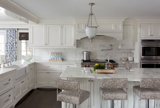 ���Ų��׵İ�ɫ���|��Ԣ(��)