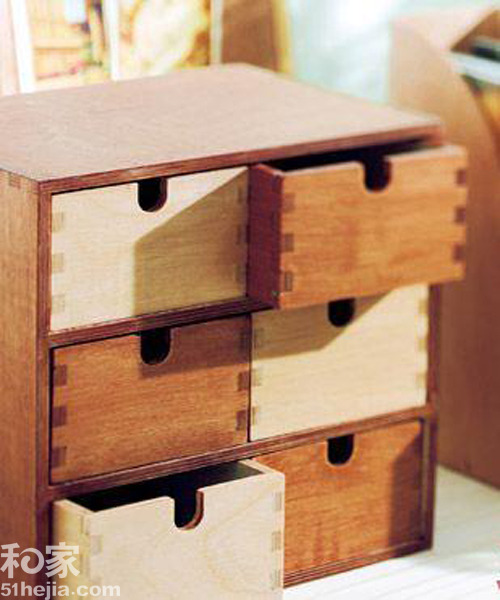 7���ɫ�����e��Ͷ���g���żҾ�