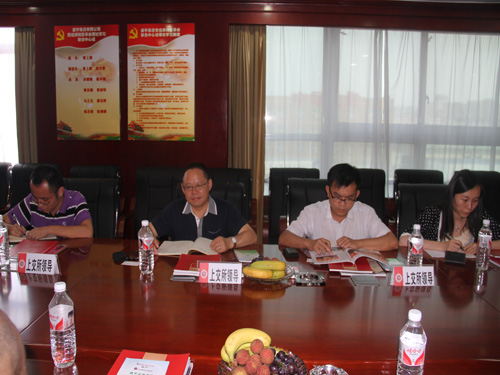 �Ϻ��C���������I(l��ng)��(d��o)�W�Rʢ��Fָ��(d��o)