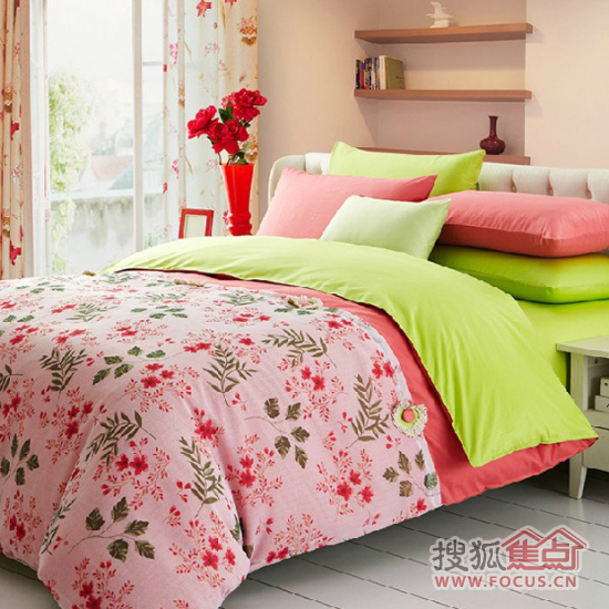 ɫ�ʷ���10��r�д�Ʒ���һ��