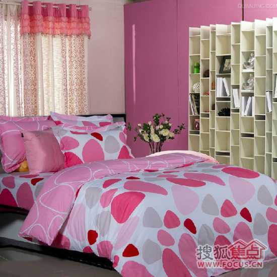 色彩分明10款時尚床品清涼一夏