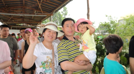 凡語家紡感恩員工清遠兩日游