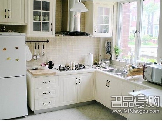 ̩��ʿ���ϵ�Ӣ���L��e��