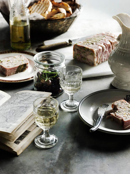 澳洲黑色設(shè)計(jì)充滿男人韻味的家(上)