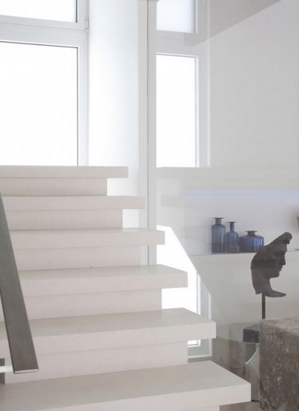 “海貝殼”大宅非傳統(tǒng)的摩登建筑