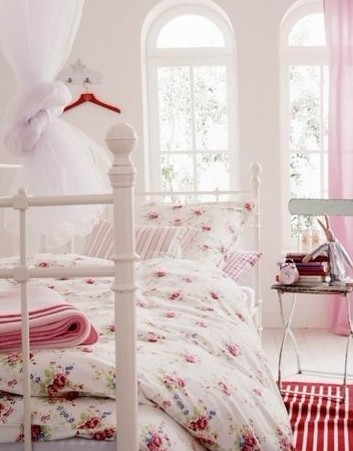 �����Ҿ��b�С���»�ɫ��ˇƷ