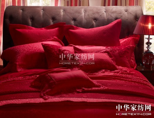 �����ڲ��󣬑��ϝ�(j��)�ݍu��������������(d��ng)