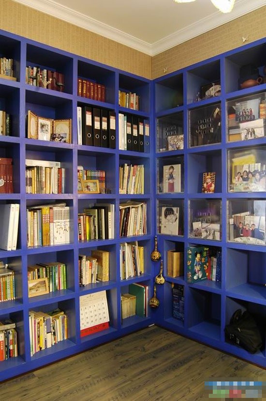 �@�G�{ɫ�L���F�����s���b�˼�