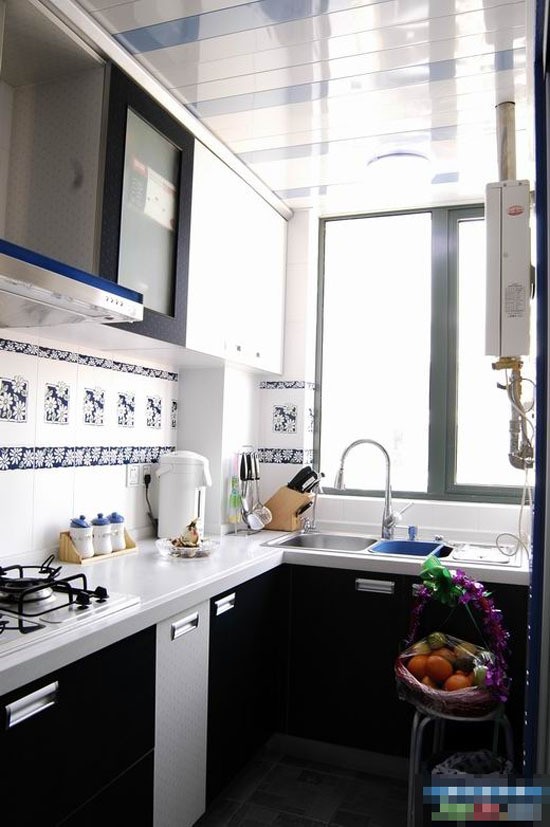 �@�G�{(l��n)ɫ�L(f��ng)���F(xi��n)����(ji��n)�s���b�˼�