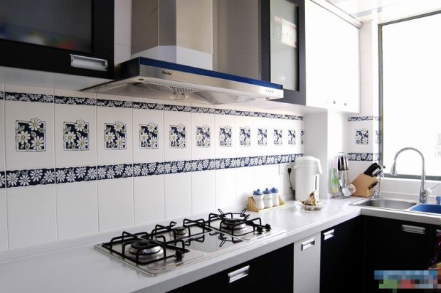 �@�G�{ɫ�L���F�����s���b�˼�