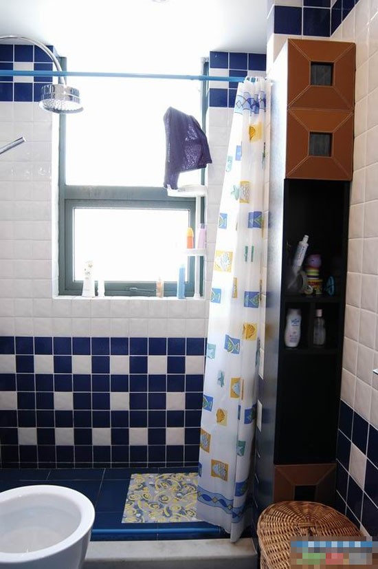 �@�G�{ɫ�L���F�����s���b�˼�