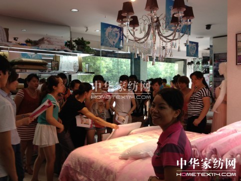 �Pʢ�Ҽ�2012���L��Ӗ�����վ�A�M�ɹ�