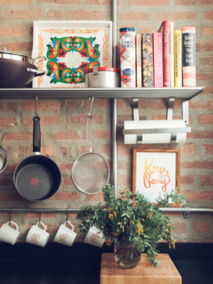 芝加哥率性畫家紅磚墻包圍的公寓