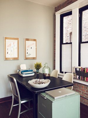 芝加哥率性畫家紅磚墻包圍的公寓