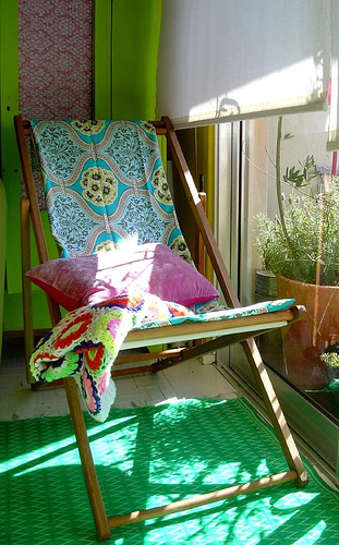 �n���������С�YŮ�Ć���С�C