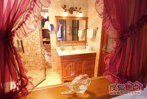 紫色臥室夠浪漫秀2居混搭甜蜜家(下)