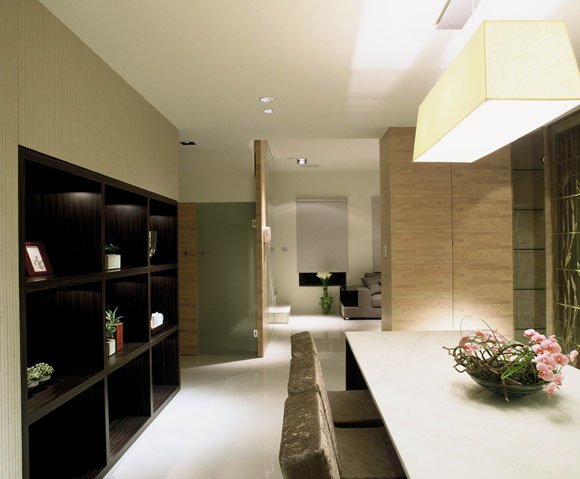 �����g���ռ{�؝�ɫ������ӹ��