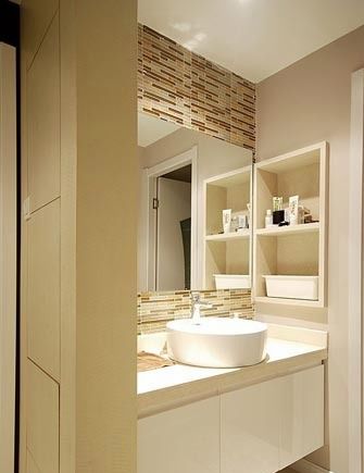 ��ɫ�ӻ�ɫ��ɫײ���r�мҾ��b��