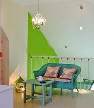 �G�ⰻȻС�w��ɫ����ġ������g