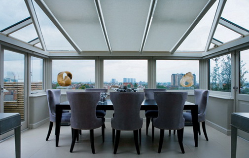 �r�мҾӷ����k����ɫ�Ӹп��g