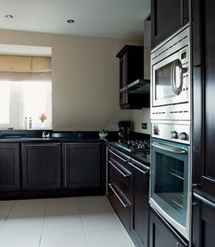 �r�мҾӷ����k����ɫ�Ӹп��g