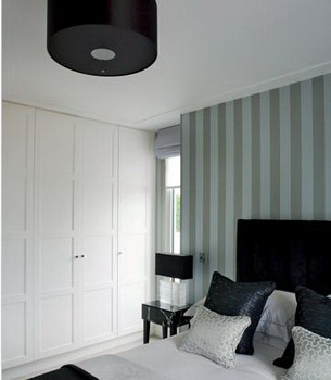 �r�мҾӷ����k����ɫ�Ӹп��g