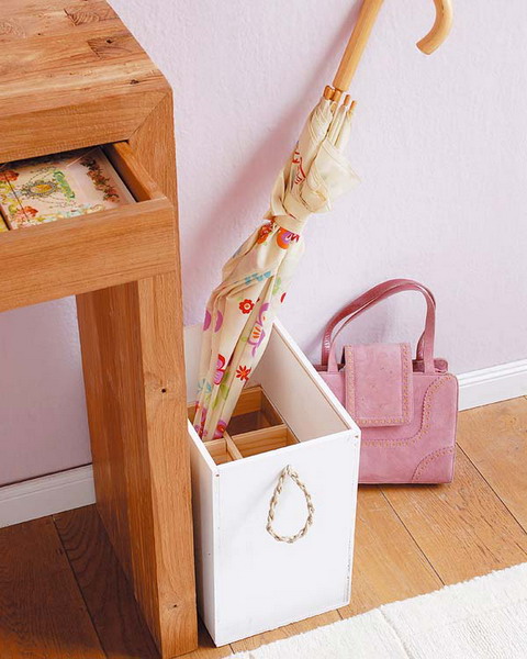 ��׃ɫ���ռ{�мҾ�����С����