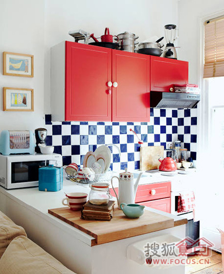 ���а��I����1��Ӣ��Ů�ɶ��й�Ԣ