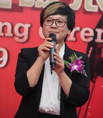 艾萊依又揚帆長風萬里破浪行