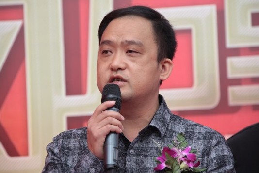 艾萊依又揚帆長風萬里破浪行