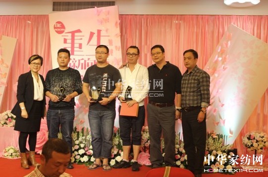 艾萊依又揚帆長風萬里破浪行