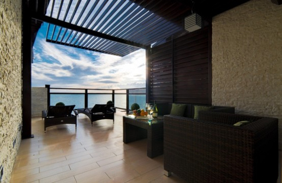 ε�{ɫ��������¶�_���A������