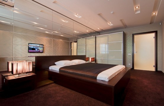 ε�{ɫ��������¶�_���A������