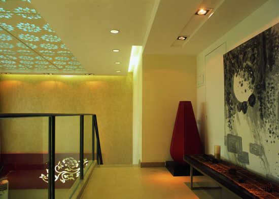 ���ռ������Sɫ�Ҿ��OӋ���p