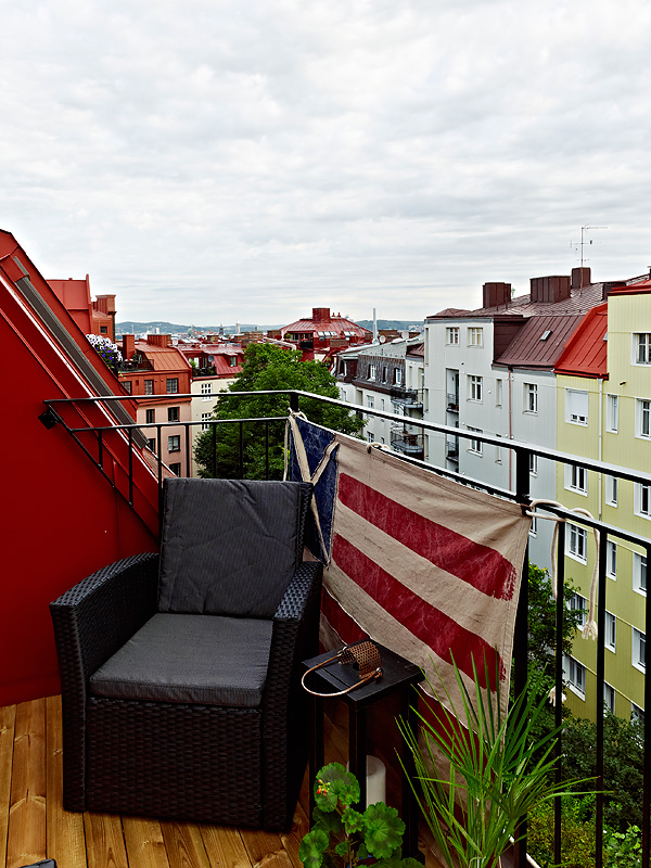 時尚棕格調75平樹梢上的閣樓家