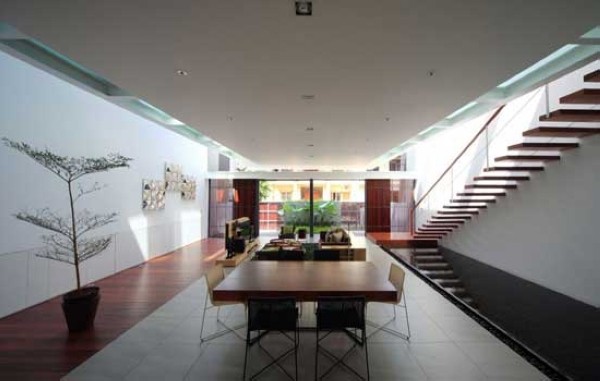 �r�мҾ�16��͏d�OӋ(��)