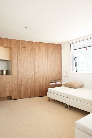 55ƽ�ɷ�8�����OӋ���������