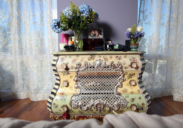 ��tŮ�����~�s�º�լɫ�ʵ�����