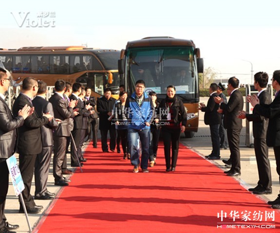 �۽����_�m2013������Ʒ�l(f��)����(hu��)