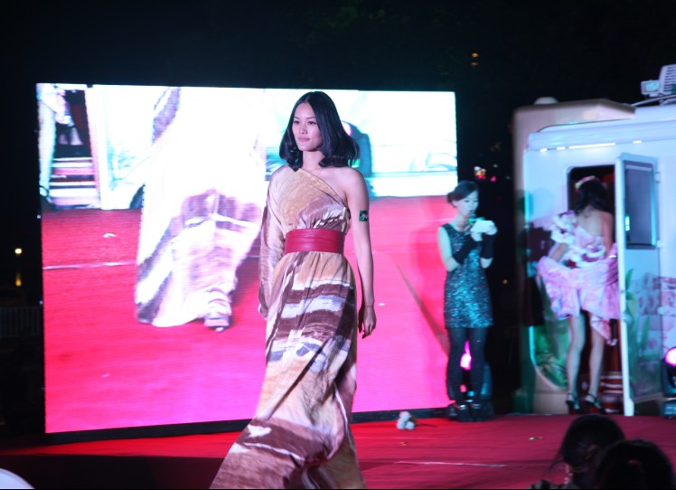 �S�ƼҼ�ů˯��ȫ��Ѳ�݌���վ������Ļ