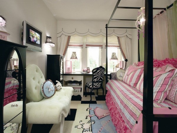 23���ռ{�ͼҾ��OӋ(2)