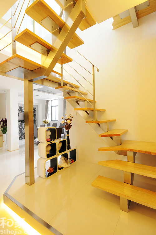 �q���o��С��ʽ�鷿