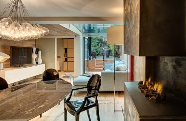 ���s�r�еĂ���סլ