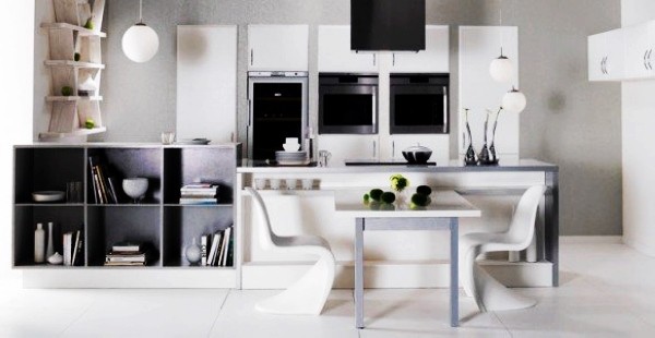 ���s��ɫ�N���߳����K�`�^