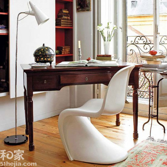 ����������ɫ�����������g